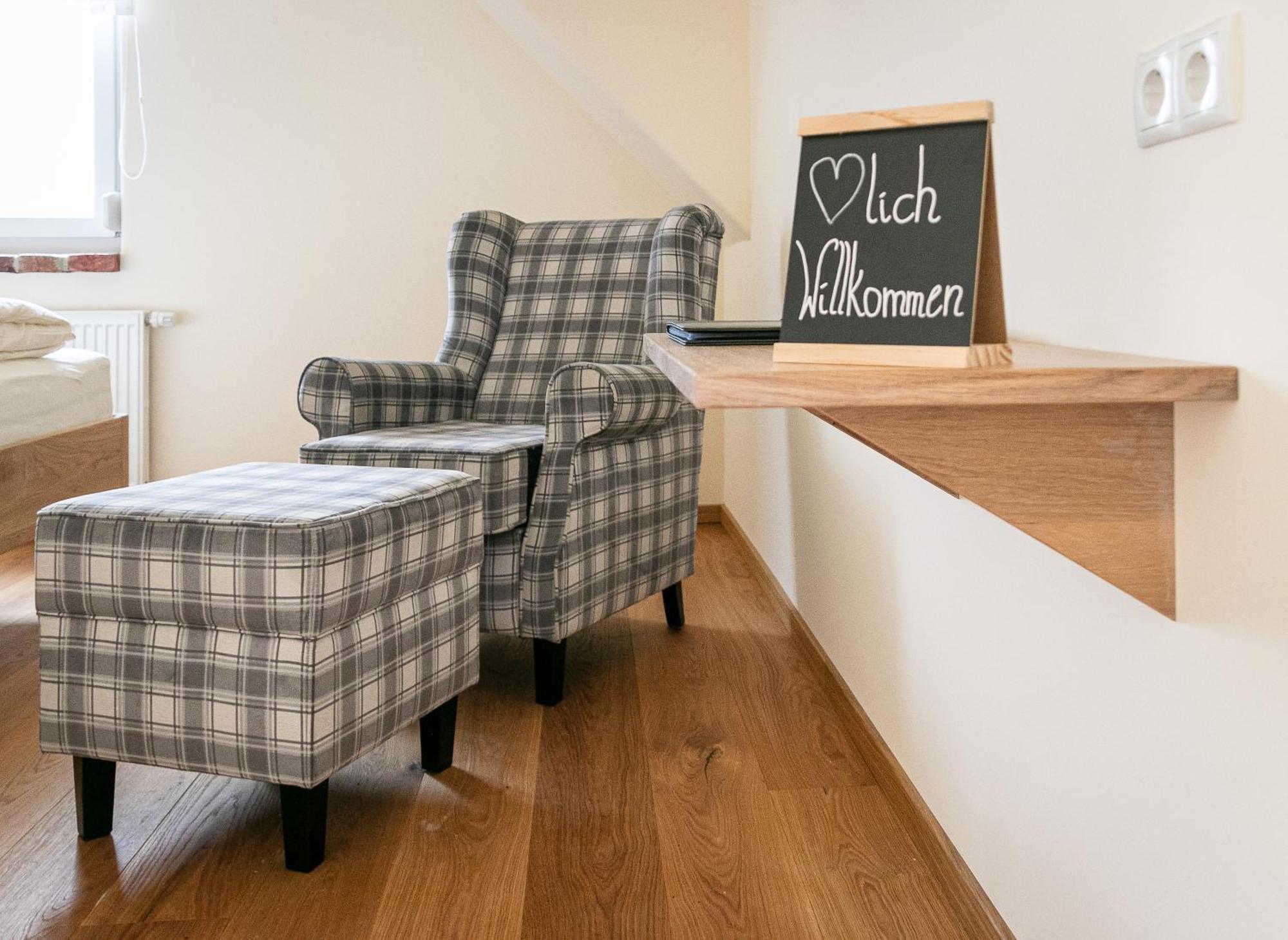 Weinhof Reichmann Bed & Breakfast Sankt Peter am Ottersbach Bagian luar foto